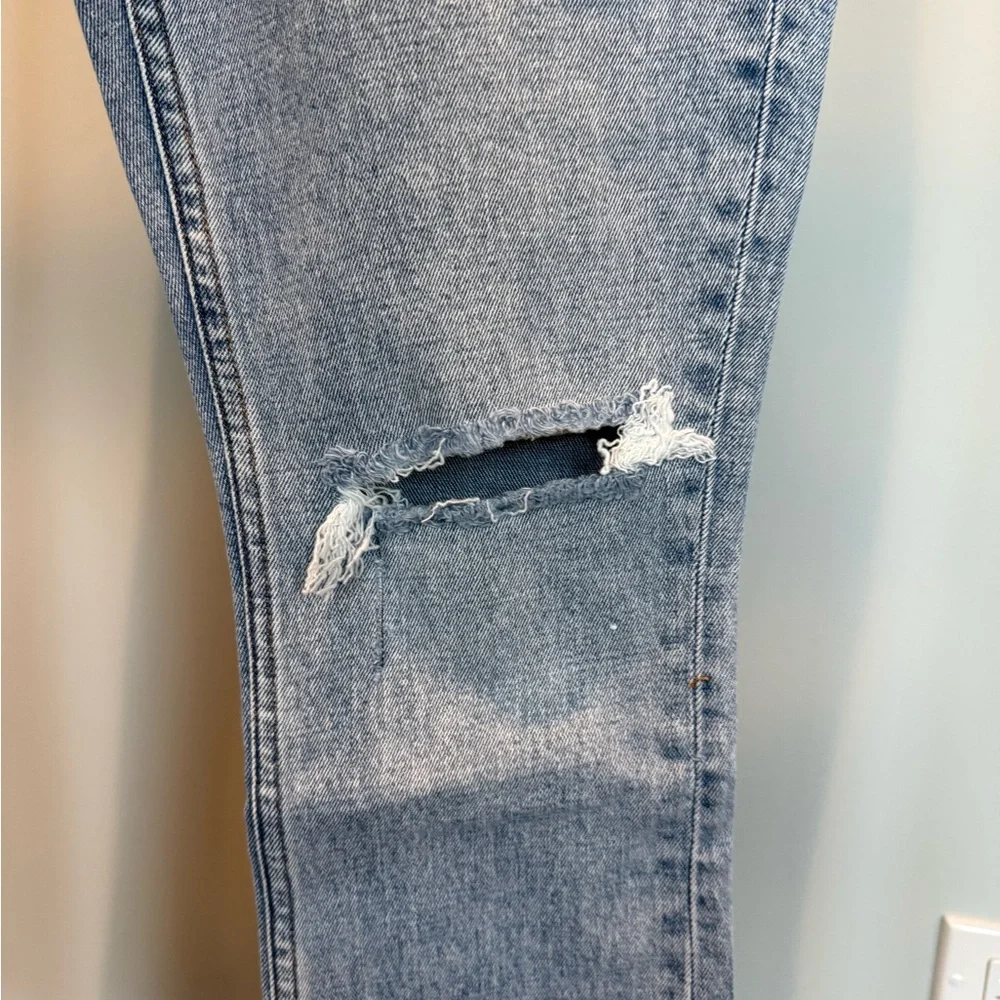 Abercrombie & Fitch The Skinny High Rise Distressed Jeans Size 25 CurveLove - Picture 3 of 6